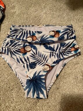 Tropical Coconut High-Waist Bikini Bottoms - Navy & White